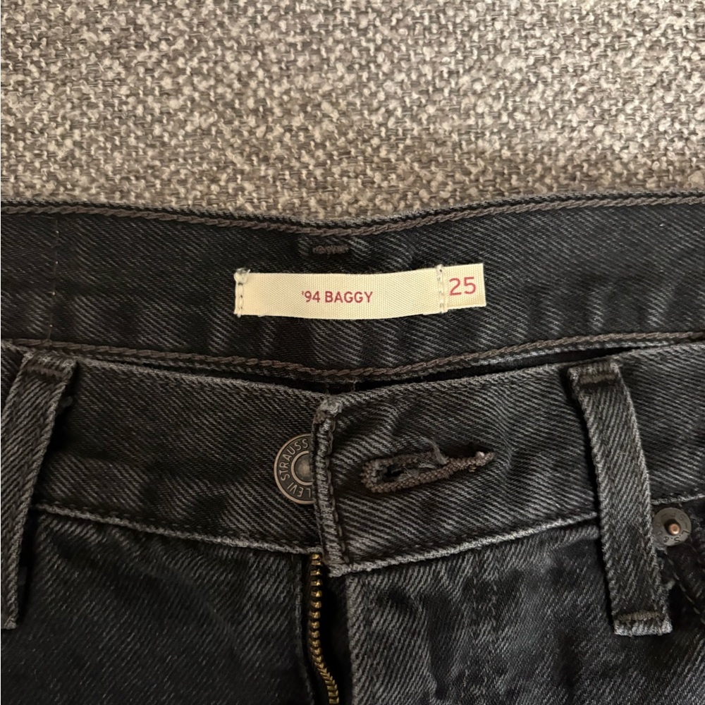 Levi's Women's 94 Baggy Jeans - Picture 2 of 4